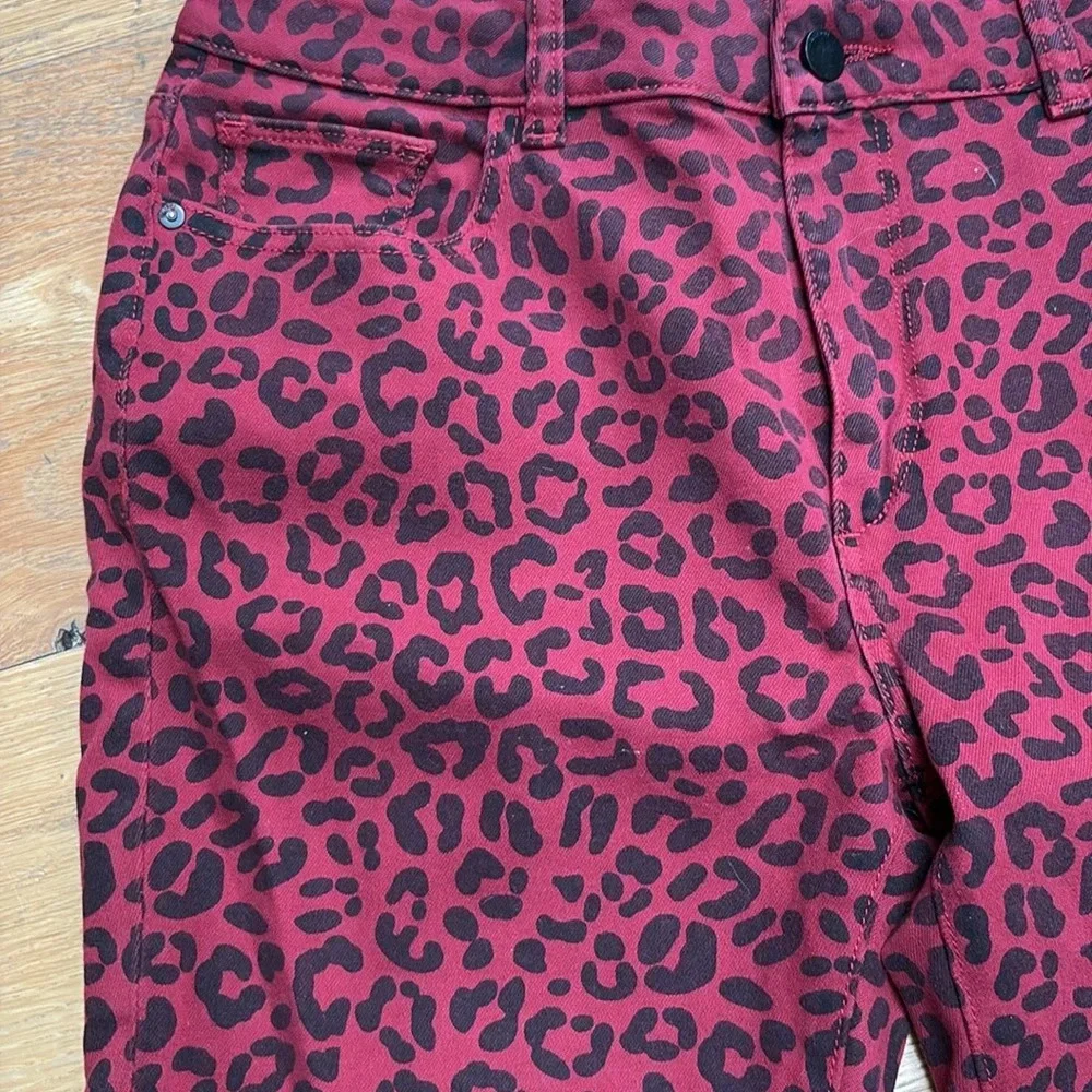 DL1961 Florence Ankle Midrise Instasculpt Jeans. Size 31